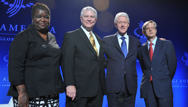 Photo of ARC Federal Co-Chair Earl Gohl at June 14, 2013, announcement of the creation of Appalachian Community Capital (ACC), a central bank for development lenders. Shown with Gohl are Clinton Global Initiative founding chair Bill Clinton; ACC board chair Ray Moncrief; and Community Development Financial Institutions Fund director Donna Gambrell.